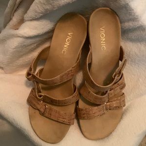 Vionic sandals. Tan and gold. Size 8